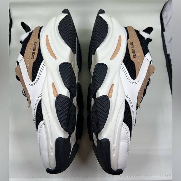 Steve Madden Possession Sneaker - Picture 11 of 11